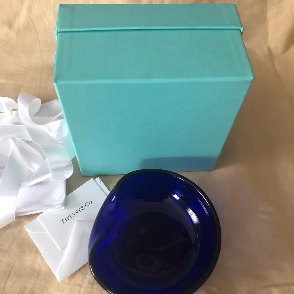 Tiffany and Co. Elsa Peretti Thumbprint bowl/dish SOLD - Picture 7 of 8